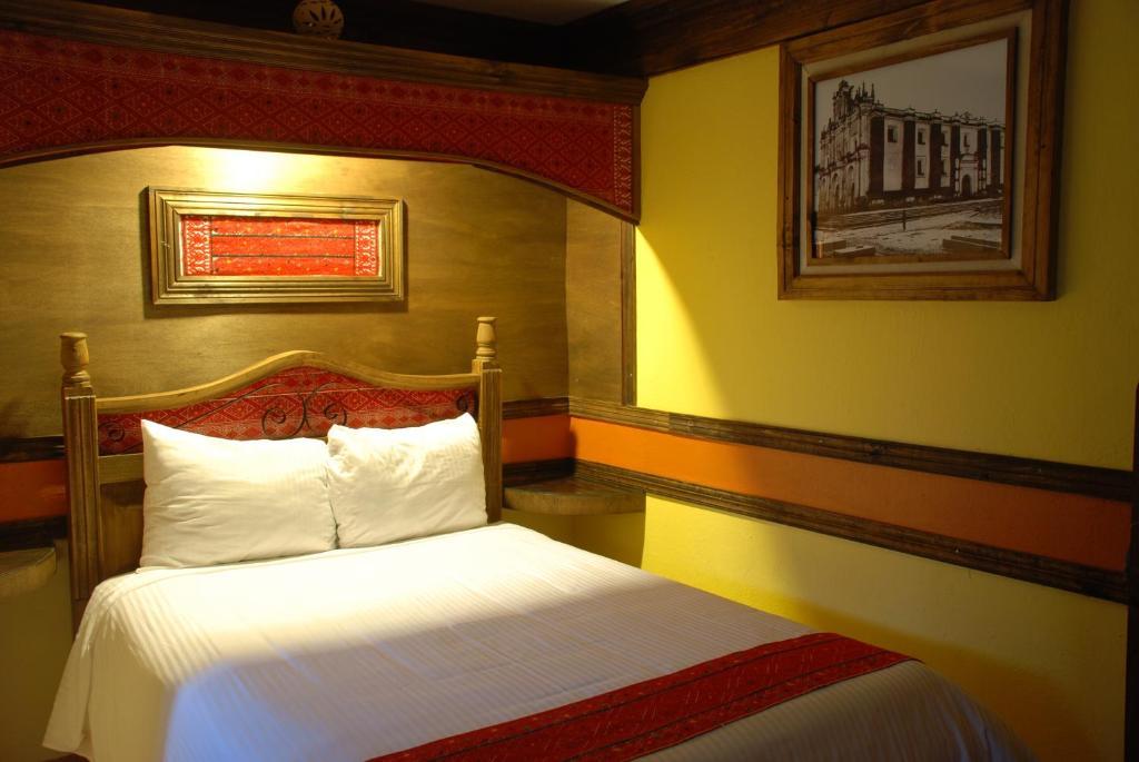 Nuestras Raices Hotel - Museo - Restaurante San Cristóbal de Las Casas Δωμάτιο φωτογραφία