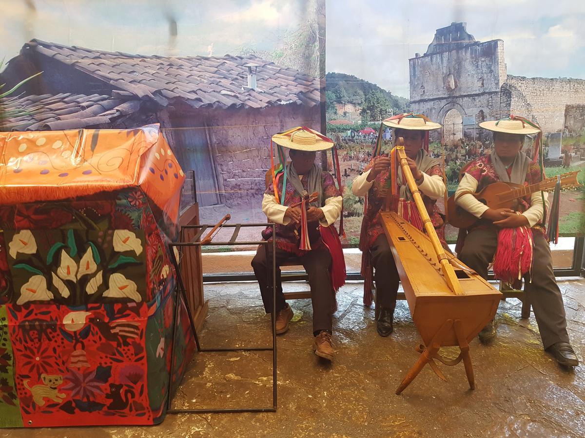 Nuestras Raices Hotel - Museo - Restaurante San Cristóbal de Las Casas Εξωτερικό φωτογραφία